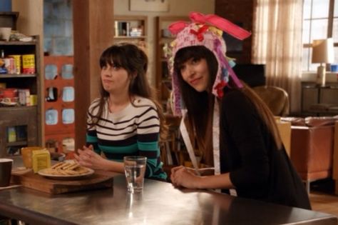 Cece in the ribbon hat on New Girl -- I love this scene for that lean in that Cece does whilst wearing the ribbon hat. Gold! Season one Episode 11 - Jess And Julia Cece And Jess, Cece New Girl, Jess New Girl, Duo Costumes, Our Friendship, Soul Sisters, Girl Party, New Moon, Girl Costumes