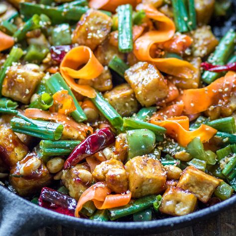 Hoisin Tofu Stir Fry with Peppers and Carrots Stir Fry With Hoisin Sauce, Stir Fry With Peppers, Soup With Peppers, Recipes With Tofu, Hoisin Tofu, Sticky Sauce, Tofu Stir Fry, Chili Garlic Sauce, Diet Vegetarian