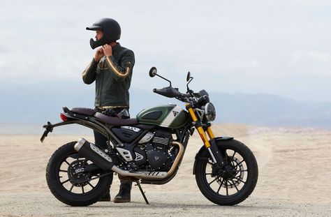 Biker Photography, Triumph Street Triple, Triumph Scrambler, American Motorcycles, Bike News, Scrambler Motorcycle, Sports Bikes Motorcycles, The Cafe, Triumph Motorcycles