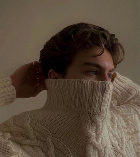 Turtle Neck Aesthetic, Neck Aesthetic, Anime Wolf, Aesthetic Photo, Tatting, Turtle Neck, Lifestyle