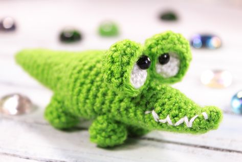 Crochet Toys Free Patterns, Crochet Animal Amigurumi, Fair Isles, Crochet Dinosaur, Crochet Humor, Step By Step Crochet, Crochet Dragon, Amigurumi Tutorial, Quick Crochet