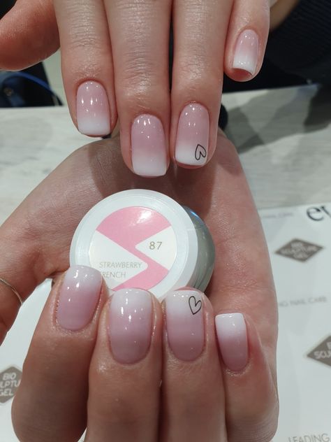 Ombre Nail With Heart, French Ombre Valentines Nails, Ombre Heart Nails, Ombré Nails With Heart, Ombre Nails With Heart Design, Ombré Valentines Nails, Valentine Ombre Nails, Ombre Nails With Heart, Valentines Ombre Nails