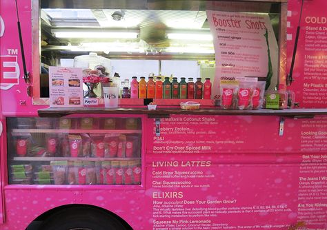 Juice Food Truck, Juice Truck Ideas, Pink Food Truck, Smoothie Truck, Juice Truck, Profitable Small Business Ideas, Pink Bus, Witch Apothecary, Juice Bars