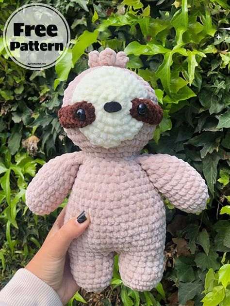 Knitted Sloth Free Pattern, Crochet Stuffie Patterns, Crochet Pig Pattern Free No Sew, Fluffy Crochet Amigurumi, Sloth Free Crochet Pattern, Crochet Pattern Stuffed Animals, Crochet Market Prep Patterns, Amigurumi Free Pattern Plush, Sloth Amigurumi Pattern Free