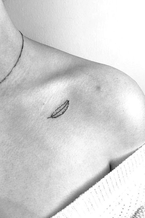 From Minimalism to Maximalism: Tattoo Styles for Every Taste"  tattoo style Unique Small Tattoo, Creative Tattoo, Tattoo Butterfly, Men Tattoo, Small Girl Tattoos, Small Meaningful Tattoos, Small Tattoos Simple, Cute Tiny Tattoos, Cute Small Tattoos