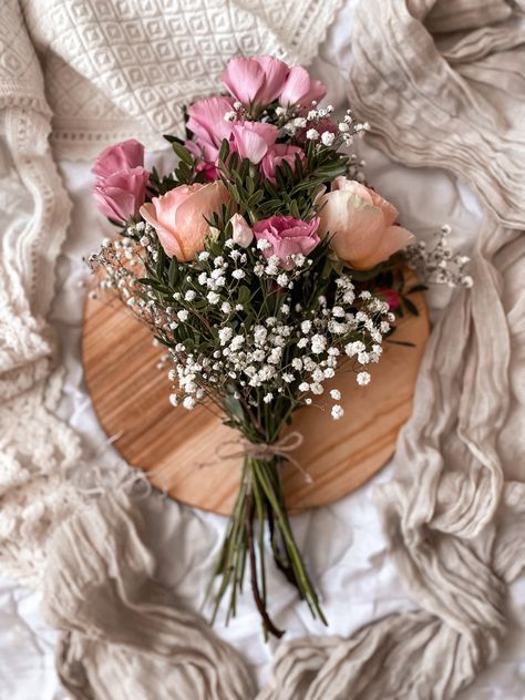 Aesthetic Fleur, Flower Flatlay, Spring Flatlay, Flowers Flatlay, Ipad Image, Good Morning Greeting Cards, Decoration Photo, Pastel Pink Aesthetic, Flat Lay Photography