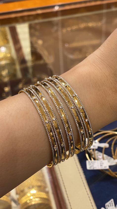 Gold Bangles Aesthetic, Gold Bangles Set, Party Gold Bangle With Jewels, Gold Party Bangle With Jewels, Golden Bangles Indian Design, Golden Bangles Aesthetic, Diamond Bangles, Turkish Gold Jewelry, Bollywood Style Gold Plated Bangle