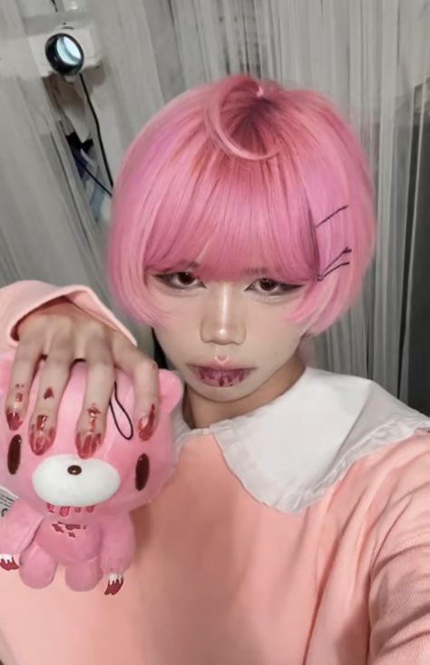 Gloomy Bear Inspired Makeup, Gloomy Bear Makeup, Gloomy Bear Cosplay, Cyberpunk Hairstyles, Bear Makeup, Cool Hair, Kawaii Boy, Gloomy Bear, Cute Pikachu