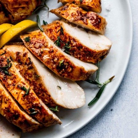 Sous Vide Chicken Breasts Recipe - Platings + Pairings Sous Vide Recipes Chicken, Sous Vide Chicken Breast, Turkey Tenderloin Recipes, Sous Vide Chicken, Turkey Tenderloin, Easy Mashed Potatoes, Sous Vide Recipes, Clam Recipes, Chicken Breast Seasoning