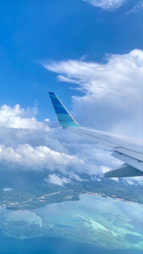 Pesawat Aesthetic, Kapal Terbang Aesthetic, Surabaya Vibes, Balinese, Coffee And Books, Insta Story, Travel Aesthetic, Airplane View, Travel