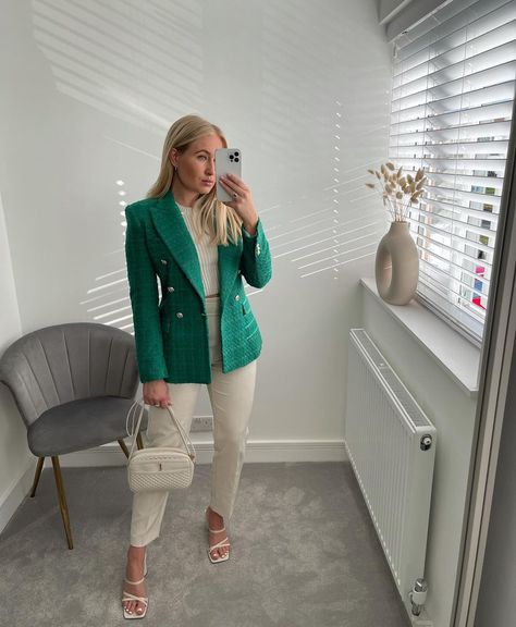 Zara Blazer Outfit, Tweed Blazer Outfit, Green Blazer Outfit, Green Parka Jacket, Pink Suede Jacket, Green Jean Jacket, Light Pink Jacket, Off White Jacket, Blazer Outfits For Women