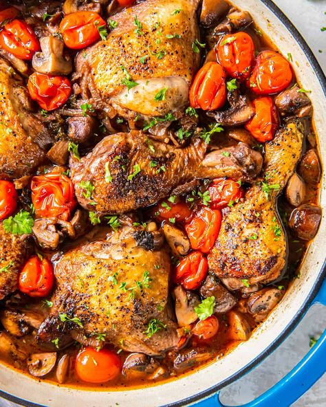 Red Wine Tomato Sauce, Chicken Chasseur Recipe, Chicken Chasseur, Hunters Chicken, French Chicken, Wine Ingredients, Chicken With Mushrooms, New Chicken Recipes, Classic French Dishes