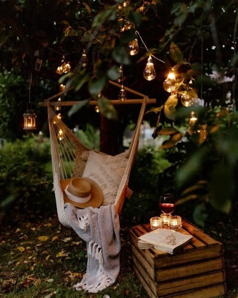 Outdoor Tree Lighting, Outdoor Trees, Backyard Privacy, Color Wall, Beige Sofa, Autumn Cozy, Tree Lighting, White Decor, Outdoor Rooms