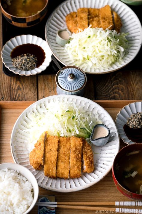 Pork Tonkatsu Recipe, Tonkatsu Recipe, Japanese Pork Cutlet, Sesame Dipping Sauce, Pork Cutlet Recipes, Katsu Recipes, Pork Cutlet, Easy Japanese Recipes, Cutlets Recipes