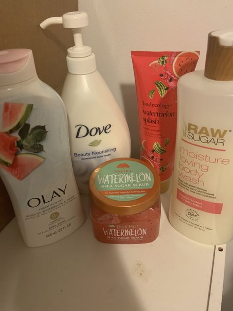 #bodyscrub #treehut #exfoliate #watermelon #showertok #dove #bodycology #olay #bodywash #lotion Watermelon Scrub, Lip Scrub Recipe, Dove Body Wash, Body Hygiene, Shower Skin Care, Body Smells, Body Care Products, Sugar Body, Natural Body Care