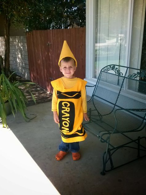 Mommy Lessons 101: DIY Crayon Costume for less than $5 How To Make A Crayon Costume, Crayon Costume Diy, Mishloach Manos, Crayon Costume, Preschool Director, Making Crayons, Diy Crayons, Diy Costumes Kids, Dress Up Boxes