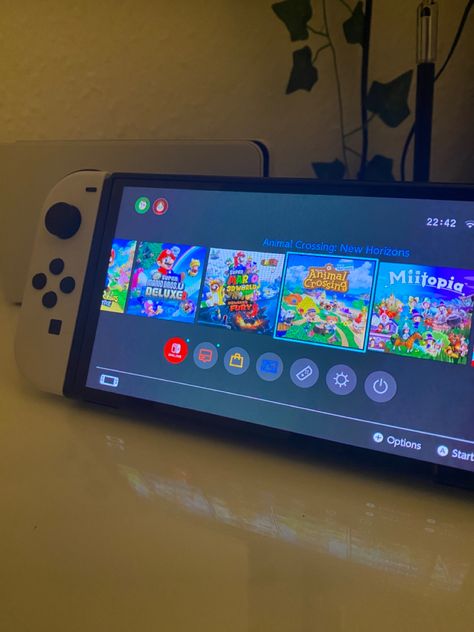 Oled Nintendo Switch Aesthetic, Nintendo Switch Oled Games, Switch Oled Aesthetic, Nintendo Switch Oled Aesthetic, Nintendo Switch Setup, Nintendo Oled, Nintendo Switch Aesthetic, Queerplatonic Relationship, Oled Nintendo Switch