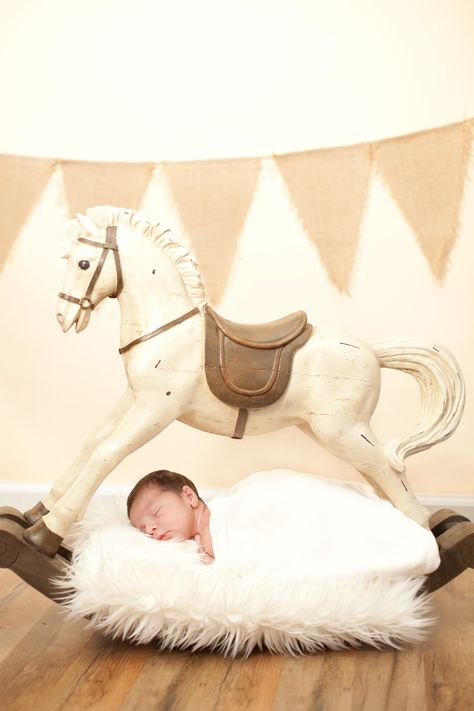 newborn boy with rocking horse Taken by Shoshannah May of Smiles and Memories Photography www.sandmphotos.wix.com/smile Rocking Horse Photo Shoot, Country Baby Girl, Newborn Christmas Photos, Newborn Photography Boy, Baby Fotografie, Baby Pictures Newborn, Rocking Horses, Memories Photography, Newborn Christmas