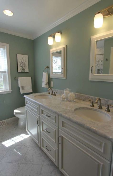 12 Fantastic Bathroom Color Schemes Sage Green Gallery -  -  Check more at https://color-combination.com/12-fantastic-bathroom-color-schemes-sage-green-gallery/ Scandinavian Bathrooms, Carrera Marble Bathroom, Minimal Bathrooms, Boho Bathrooms, Bathrooms Modern, Bathroom Layout Ideas, Marble Bathrooms, Beautiful Master Bathrooms, Green Bathroom Decor