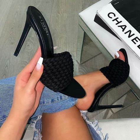 The Life I Want, Female Sandals, Life I Want, Black Mule, Pretty Sandals, Pretty Shoes Sneakers, Fashion Shoes Heels, Cute Shoes Heels, Shoes Heels Classy