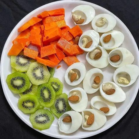 Bodybuilder Food, Healthy Brekfast, Protein Sweet Potato, Salmon Protein, Eggs Protein, Yogurt Protein, Healthy Weight Gain Foods, Olive Oil Dressing, Free Diet Plans