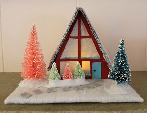 retro-christmas-a-frame Vintage Aluminum Christmas Tree, Retro Christmas Decorations, Putz House, Aluminum Christmas Tree, Christmas Village Houses, Retro Renovation, Decorating Diy, Glitter Houses, Putz Houses