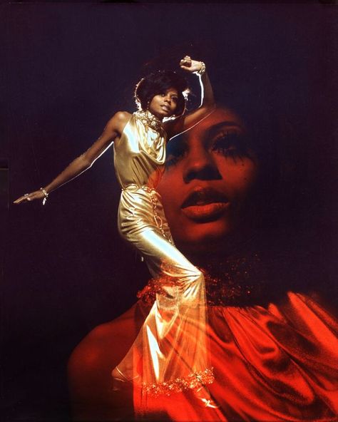 70s Glamour, Scrub Corpo, Disco Fever, 70s Aesthetic, Notes Art, Vintage Black Glamour, Studio 54, Diana Ross, New Rock