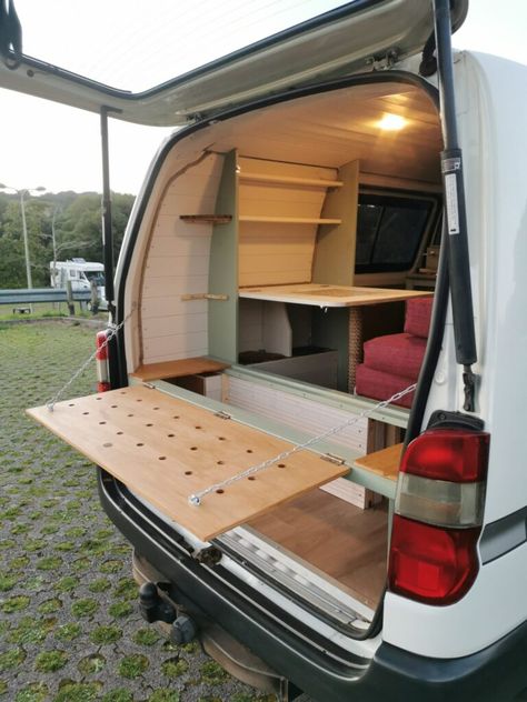 "Eirin" A beautiful hand built brand new conversion. Toyota Hiace 2, berth off grid ⋆ Quirky Campers Toyota Hiace Campervan, Hiace Camper, Toyota Camper, Quirky Campers, Toyota Van, Sprinter Van Conversion, Van Conversion Interior, Bus House, Build A Camper Van