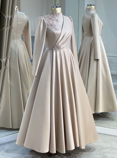 Award Show Dresses Modest, Evening Reception Dress, Modest Bridesmaids Dress, Gowns Dresses Elegant Classy, Modanisa Dresses, Muslim Fashion Dress Gowns, Modest Gowns, Beige Gown, Hijab Prom Dress