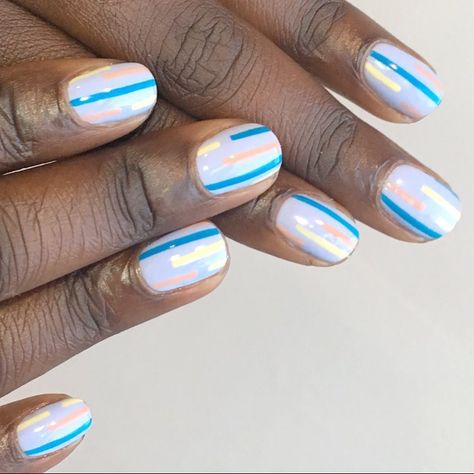 Minimal nail art ideas. They're perfect for people with square-shaped nails! Minimal Nail Art Ideas, Nail Tips And Tricks, Minimal Nail Art, Casket Nails, Minimal Nail, Nail Shapes Squoval, Flare Nails, Minimal Nails Art, Lipstick Nails