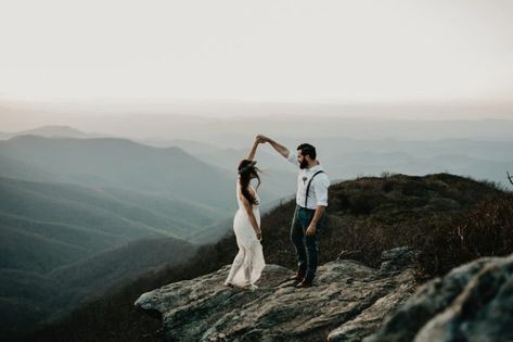 Switzerland Elopement, Elopment Ideas, Asheville Elopement, Craggy Gardens, Groom Photo Ideas, Mountain Engagement Photos, Nc Mountains, Asheville Wedding, North Carolina Mountains