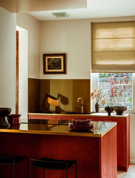 Chinoiserie Interior, Collectors Home, Dark Wood Table, Amsterdam School, Kitchen Studio, Amsterdam Houses, Palace Interior, Concrete Houses, Dutch House