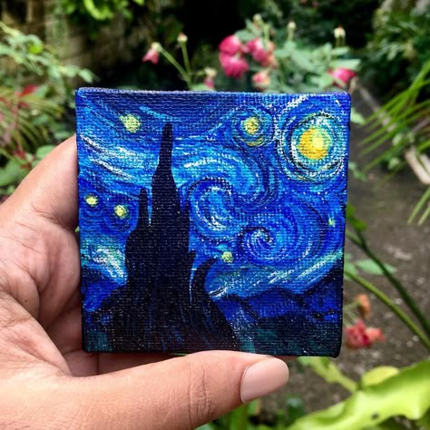 Starry Night Mini Canvas, 3x3 Canvas Ideas, Stary Nights Paintings, Starry Night Painting Tutorial, Tiny Painting Ideas, Tiny Frames, Mini Tela, Handmade Candles Diy, Tiny Paintings