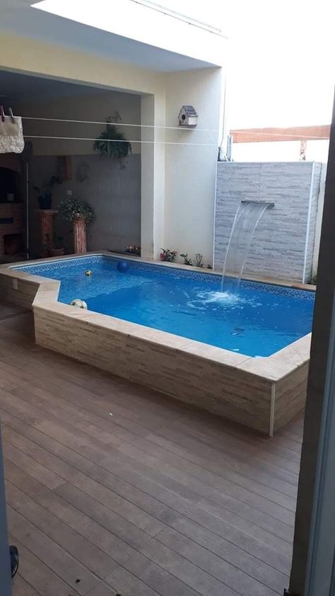 Small Swimming Pool Designs Simple, Pool For Small Yard, Zen Pool, Mini Pool Ideas, Piscinas Pequeñas, Mini Swimming Pool, Swimming Pool Ideas, Taman Air, Indoor Pool Design