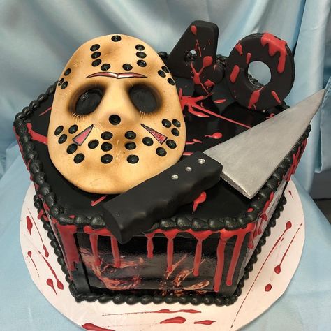 80's Horror Movie inspired cake by JenniCakes Friday The 13th Cake, Weird Cakes, Horror Cakes, Creepy Cakes, Scary Halloween Cakes, Horror Cake, Yoda Cake, Scary Cakes, Gothic Cake