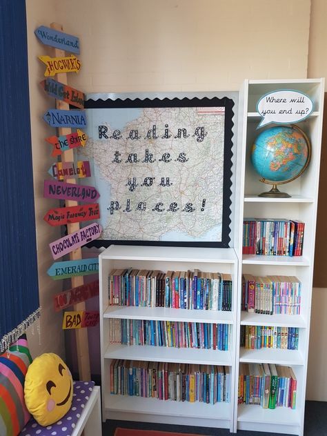 Primary Classroom Reading Corner, Library Corners In Classrooms, School Book Corner Ideas, Year 6 Book Corner Ideas, Book Corner Display Eyfs, Ks2 Book Corner Ideas, Reading Area Ks2, Year 5 Book Corner Ideas, Book Corner Classroom Ks2