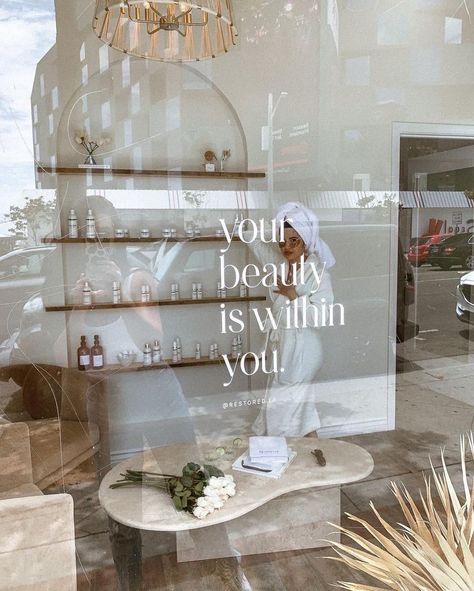 Nail Spa Salon Interior Design, Salon Interior Design Aesthetic, Aesthetic Spa Interior Design, Modern Spa Decor Ideas, Med Spa Signage, Modern Spa Interior Design, Los Angeles Aesthetic Instagram, Modern Med Spa Design, Shopping Store Aesthetic