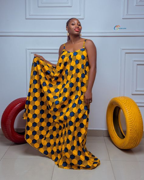 Singlet Outfit Womens Fashion, Free Gown, Ankara Outfits, Corset Sewing, African Gold, African Attire Dresses, Corset Sewing Pattern, African Fashion Women Clothing, African Fashion Women