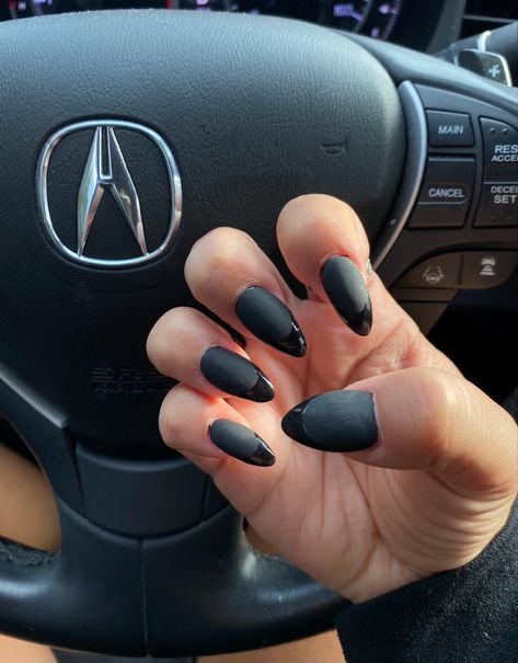 Black matte base with gloss tip Gloss Nails, Nail Acrylic, Black Gloss, Black Matte, Acrylic Nail Designs, Nail Inspo, Acrylic Nails, Nail Designs, Nails