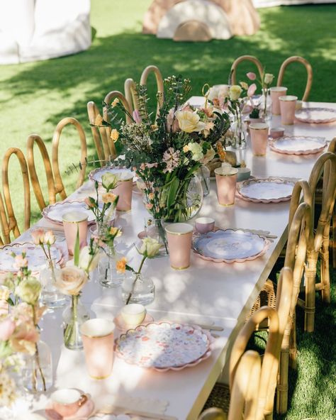 A whimsical tea party filled with joy and magic. 🫖✨💐 Storybook Tea Party, Wild Flower Tea Party, Mismatch Tea Party, Tea Party Balloon Arch, Fairy Garden Party Food, Garden Tea Party Decorations, Tea Party Birthday Theme, Whimsical Birthday Party, Garden Theme Birthday