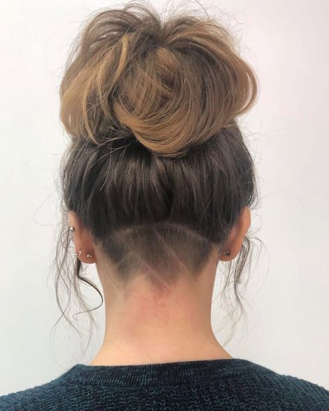 Female Undercut Long Hair, Side Shaved Hair, Hairstyle Ideas For Long Hair, Side Cut Hairstyles, Undercut Hair Designs, Side Shaved, Ideas For Long Hair, Undercut Hairstyles Women, Undercut Long Hair