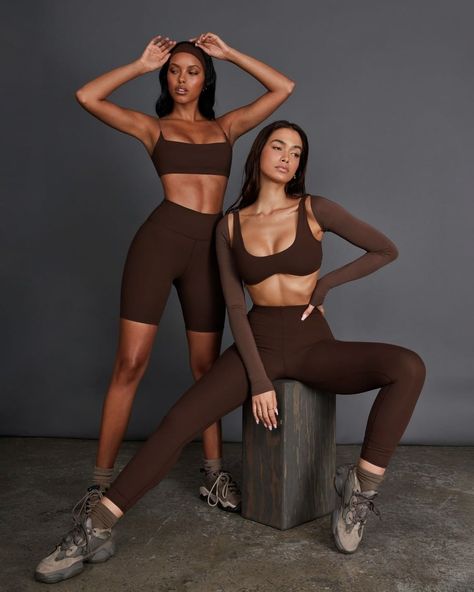 Brown Activewear, Pilates Outfit, Joah Brown, Biker Short, Activewear Sets, Brown Brown, Brown Pants, High Rise Leggings, Alo Yoga