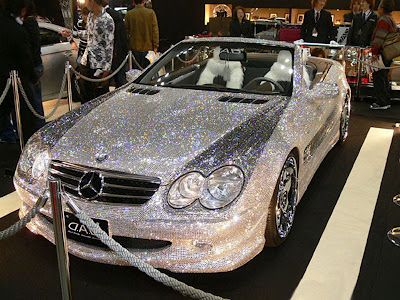 Diamond Mercedes. . . 48 million dollar price tag. Custom built for Saudi Arabia's Prince Alwaleed. Mercedes Clk Amg, Mercedes Benz Sl500, E90 Bmw, Mercedes Clk, Mercedes Sl, Vw Porsche, Most Expensive Car, Mercedes Car, Pt Cruiser