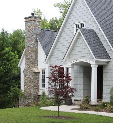 Grey Shingle Roof, Grey Shingles House, Light Gray Roof Shingles, Shingled House, Grey Shingle House Exterior, Light Grey Shingle House, Shaker Siding And Stone Exterior, Light Grey Roof, Light Mist Hardie Siding