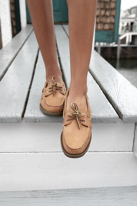 The very definition of the boat shoe. True to our nautical heritage, this effortless leather boat shoe is classic, timeless, and goes with everything. Superstar Movie, Tropical Locations, Fun Vacations, Salmon Chowder, Cute Womens Shoes, Sperry Boat Shoes, Sperry Women's, Womens Boat Shoes, 10 Commandments