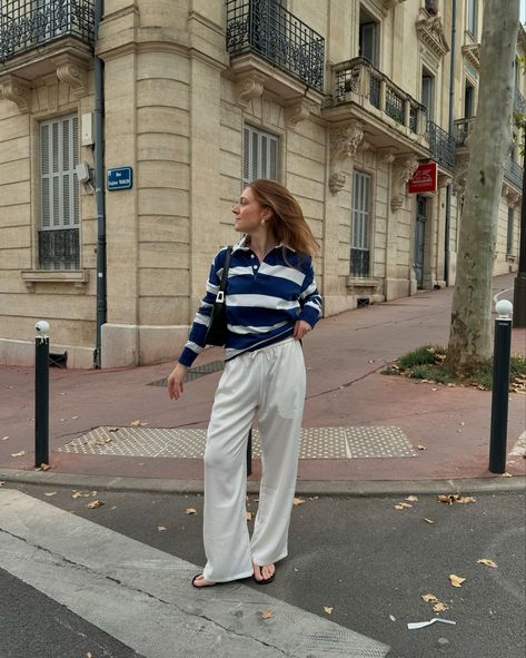 stripes for life 🤍 #outfitinspo #inspiration #fallstyle #fallvibes #parisianstyle #brandymelville Brandy Melville, Fall Vibes, For Life, Stripes, Street Style, Fashion Outfits