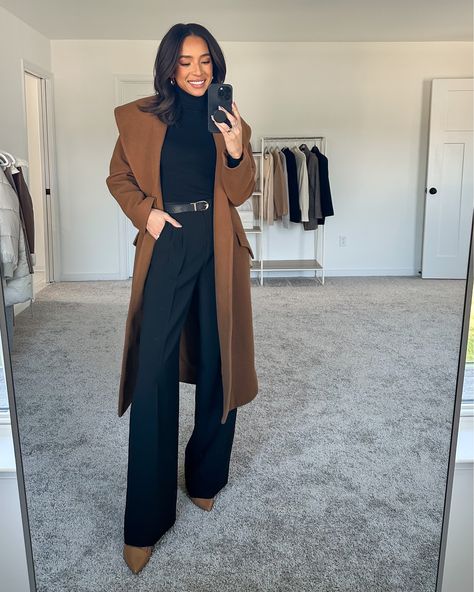 Winter Wide Pants Outfit, Black Pants Winter Outfit Work, Wide Black Trousers Outfit Winter, Black Wide Leg Work Outfit, Wide Work Pants Outfit, Wide Leg Pants And Coat Outfit, Black Trouser Outfit Winter, Black Turtleneck Outfit Office, Black And Brown Office Outfit