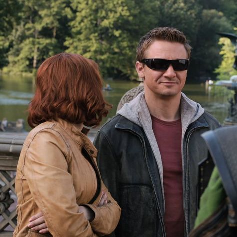 Natasha And Clint, Forever Girl, What The Hell, The Avengers, Avengers Assemble, Don T Know, Marvel Characters, Square Sunglasses Men, Marvel Dc