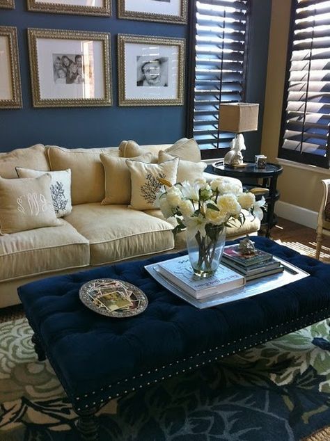 www.eyefordesignlfd.blogspot.com  Using Navy Blue In Your Interiors Traditional Family Room Design, Traditional Family Room, Dark Walls, Blue Rooms, Family Room Design, Ideas Pictures, A Living Room, Blue Walls, Benjamin Moore