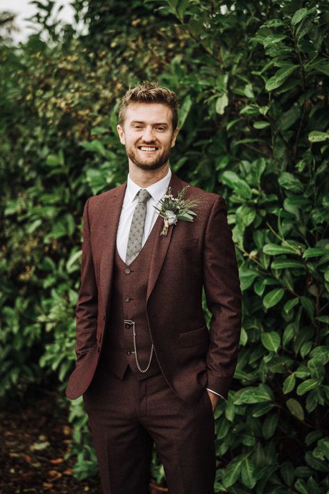 Men’s Wedding Fashion, Wedding Suit Brown, Brown Wedding Suit, Wedding Suit For Groom, Druid Wedding, Rustic Wedding Suit, Suit For Groom, Mens Wedding Suits, Maroon Suit